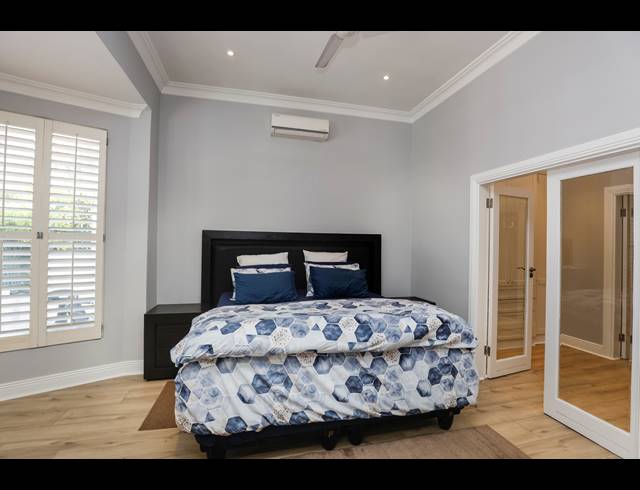 3 BEDROOM FREEHOLD FOR SALE IN ESSENWOOD